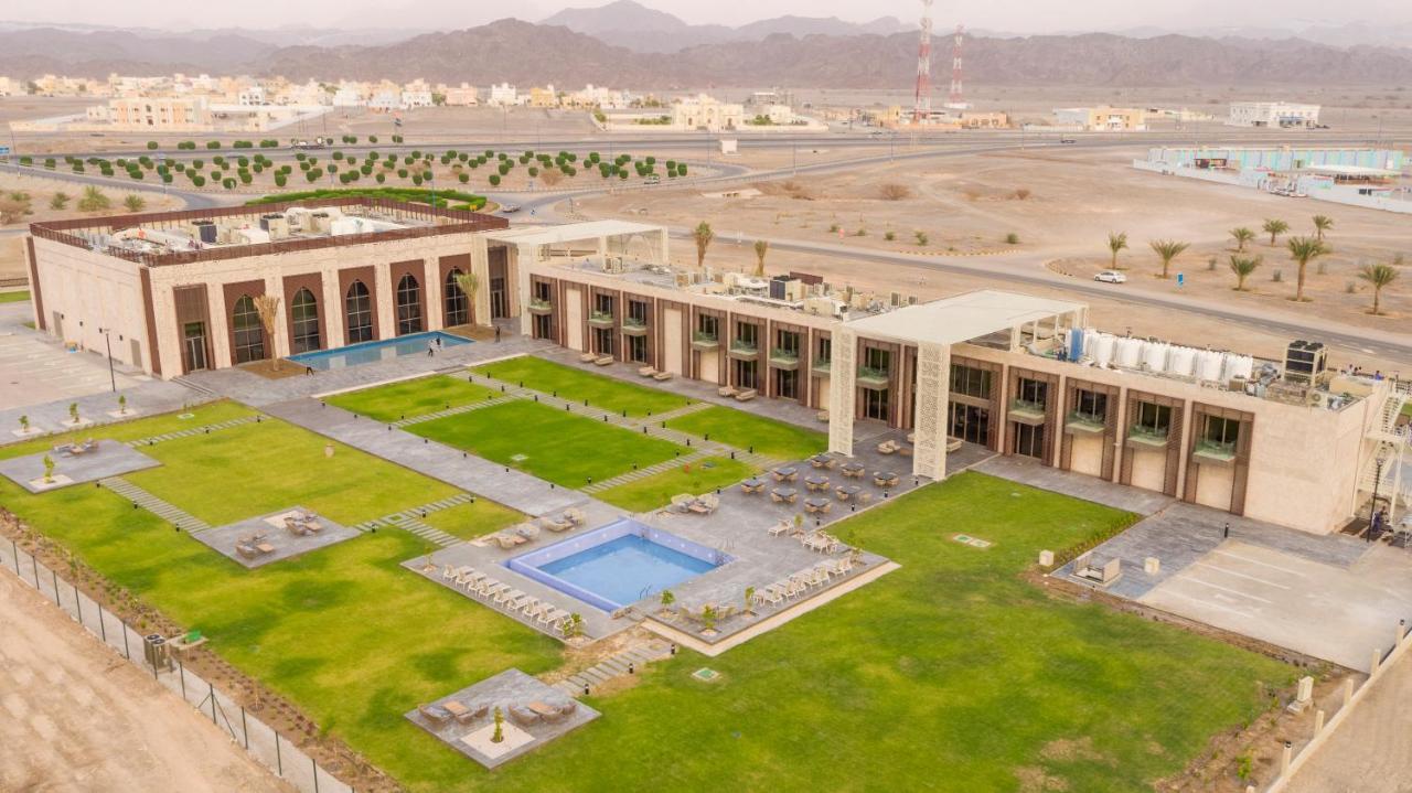 استراحة الفيحاء Al Feyhaa Resthouse Hotell Samail Exteriör bild